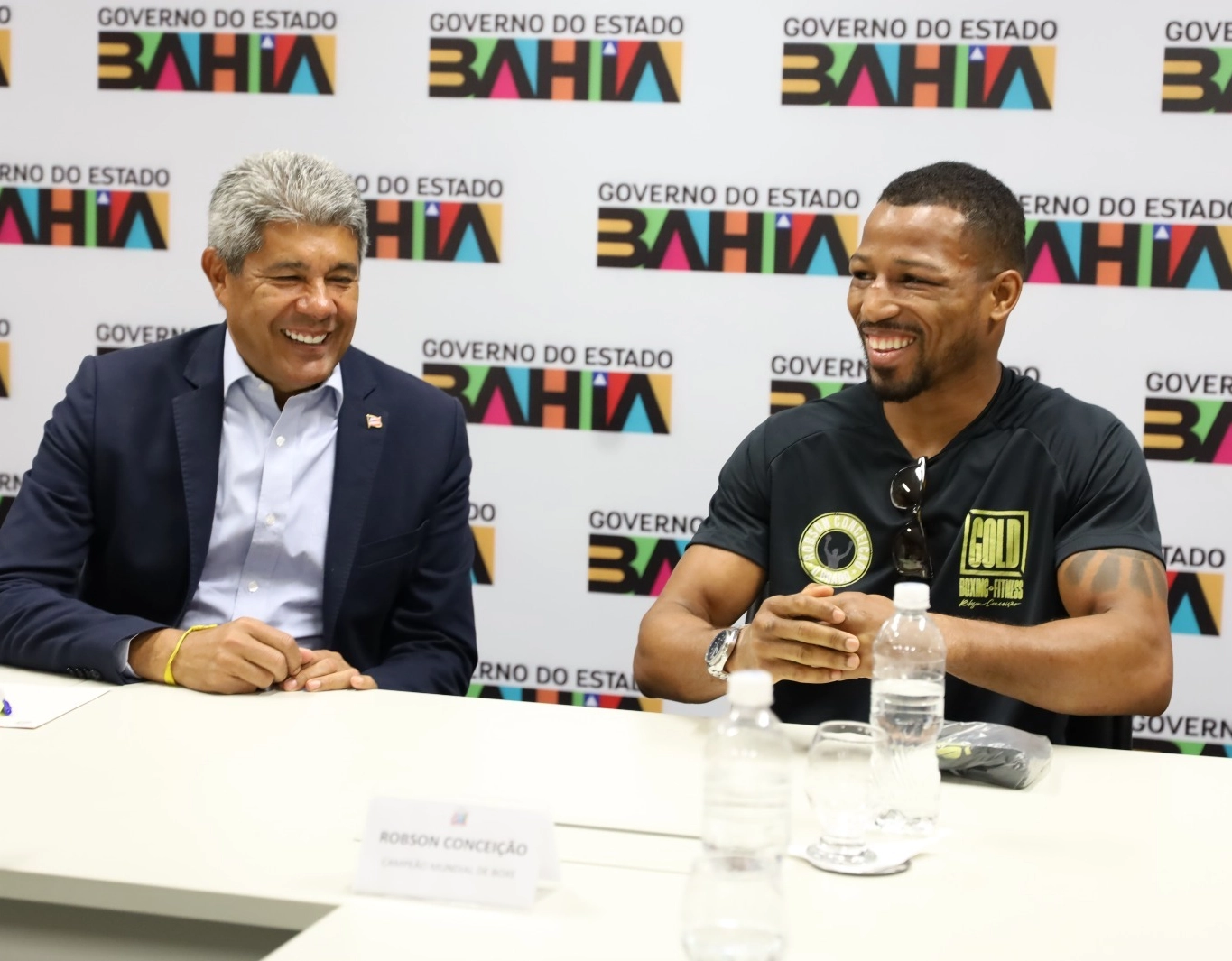 Governador da Bahia encontra Robson Conceição, campeão mundial de boxe