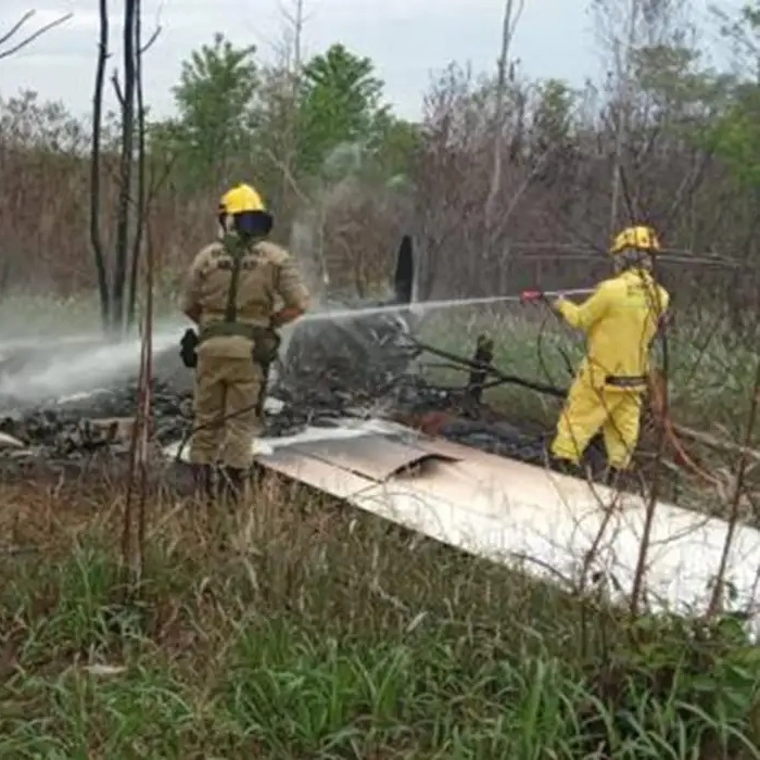 FAB intercepta avião que entrou irregularmente em território nacional