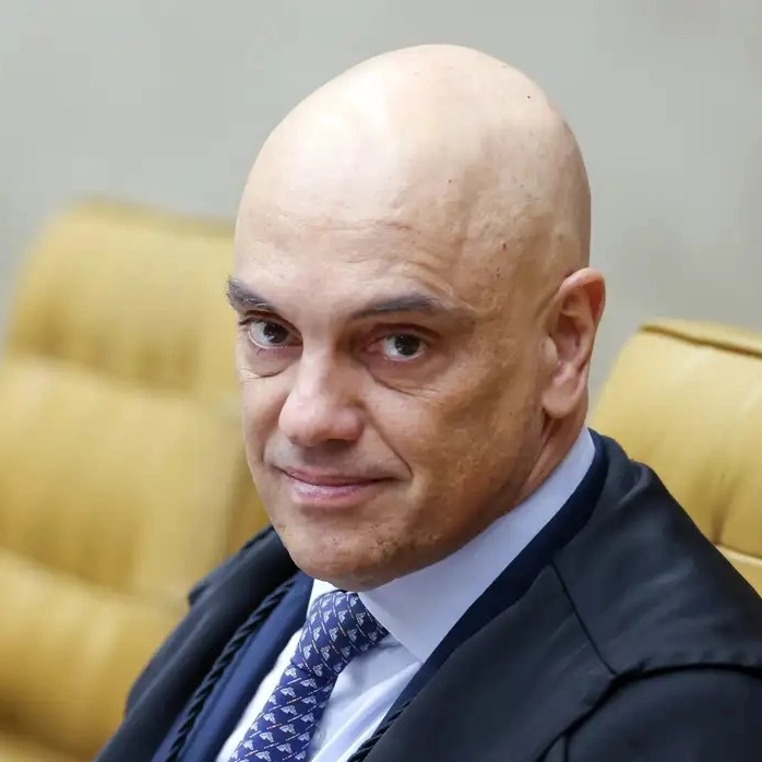 Moraes retira sigilo de inquérito de tentativa de golpe