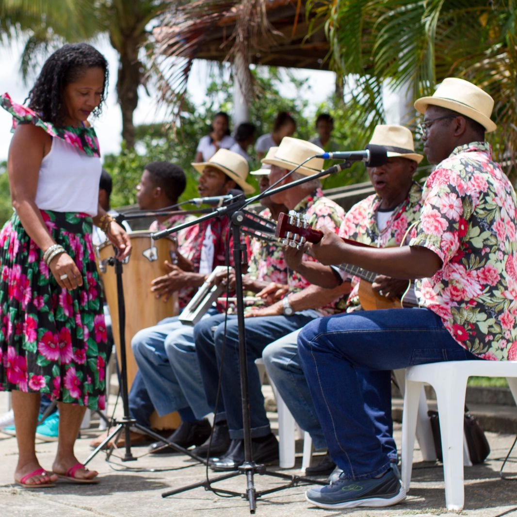 Festival em Salvador celebra Dia Nacional do Samba de Roda