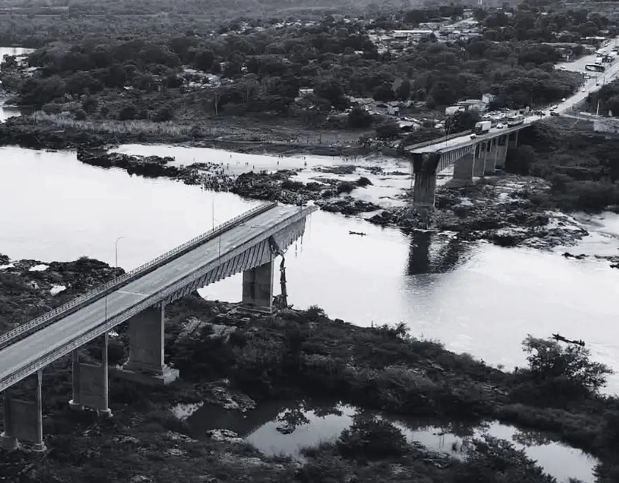 Marinha confirma 11 mortos na queda de ponte