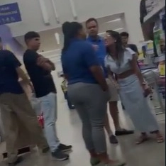 Funcionários de loja denunciam mulher por racismo, em Salvador; veja vídeo