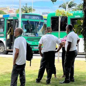 Ônibus voltam a circular na Estação da Lapa após paralisação dos rodoviários