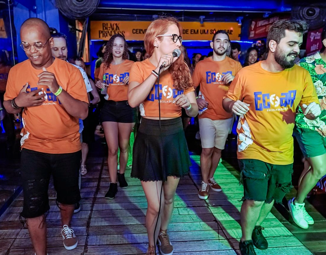 Dia Internacional da Dança: projeto leva forró e inclusão a lar de idosos em Salvador