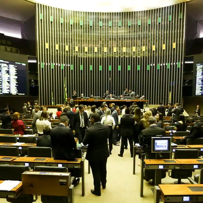 Câmara dos Deputados: nove estados ganham mais cadeiras após aprovação de proposta