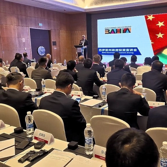 Governador se reúne com empresas chinesas que se instalarão na Bahia para fornecer peças à fábrica da BYD
