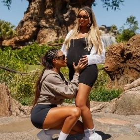 Nasce Zuri, primeira filha de Ludmilla e Brunna Gonçalves