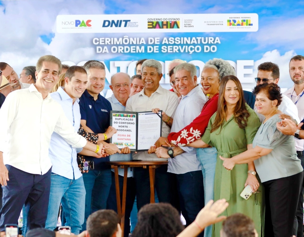 Em evento com Jerônimo Rodrigues, ministro Renan Filho autoriza início das obras de duplicação do contorno norte e leste de Feira de Santana