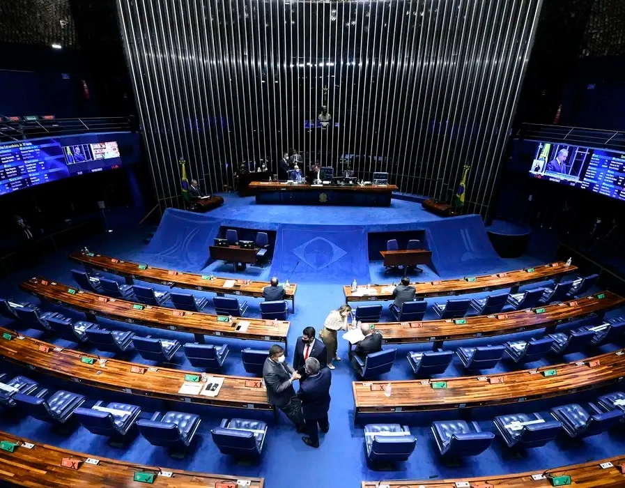 Câmara aprova projeto que flexibiliza regras ambientais; veja como votou cada deputado baiano