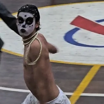 Ney Matogrosso elogia jovem de 16 anos por performance de 'Homem com H'