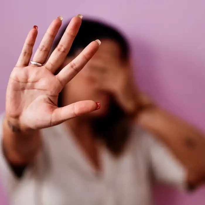 Nova lei elimina atenuantes e reduz prescrição para crimes sexuais contra mulheres