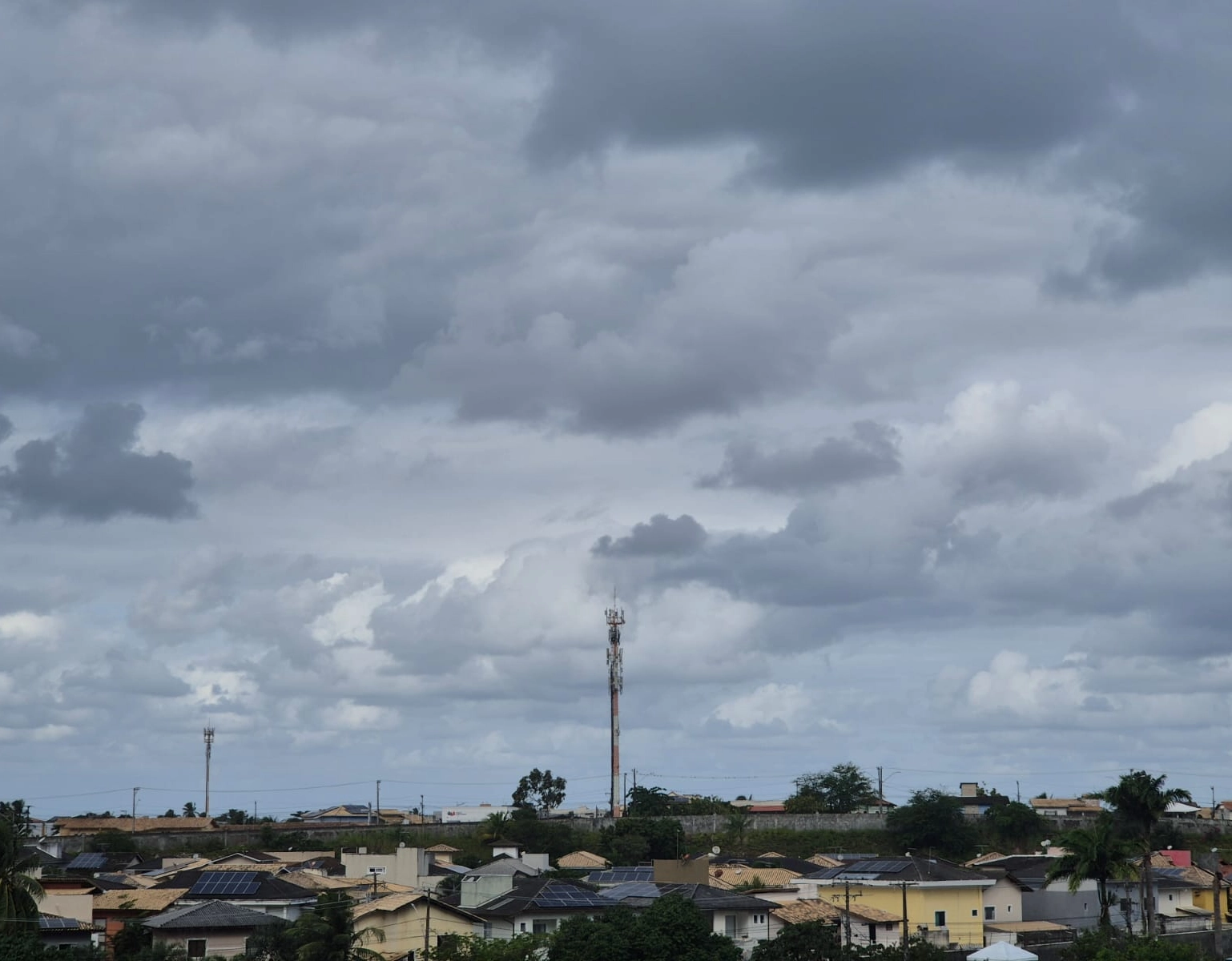 Semana será de tempo instável e chuvas frequentes em Salvador, prevê Codesal