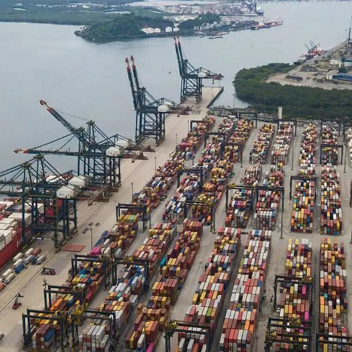 Reação global: tarifa de Trump sobre exportações brasileiras gera crise diplomática