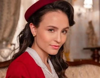 Larissa Manoela critica piada do "Fantástico" e nega rivalidade com Maísa