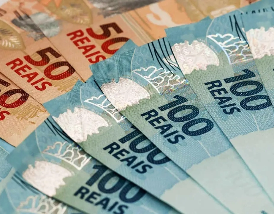 Ipea propõe imposto mínimo de 14% para super-ricos e isenção do IR para quem ganha até R$ 5 mil