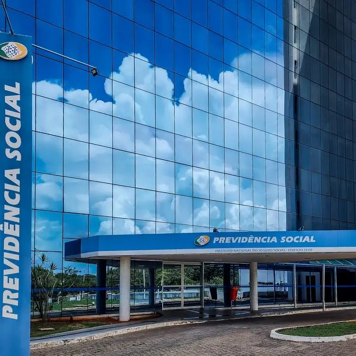 Empresas investigadas por descontos ilegais em aposentadorias fecham as portas após operação da PF