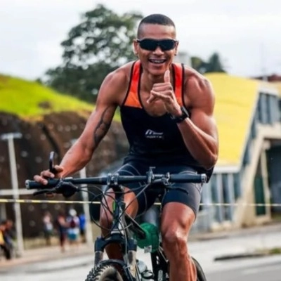 Corredores prestam homenagem a atleta vítima de atropelamento