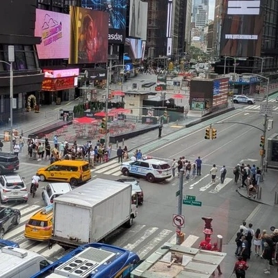 Times Square é evacuada após suspeita de bomba