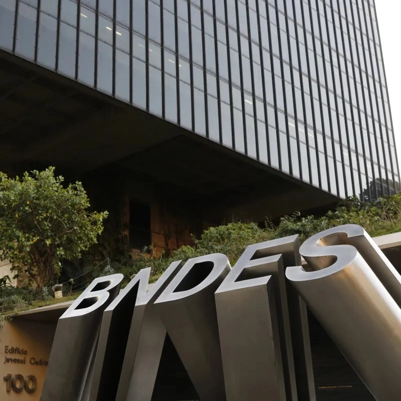 BNDES libera R$ 10 bi em crédito extra para empresas afetadas por tarifas dos EUA