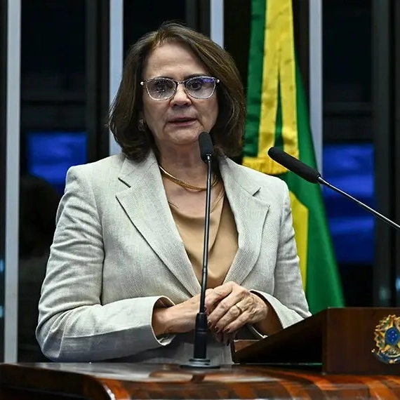 Senadora Damares Alves é diagnosticada com câncer