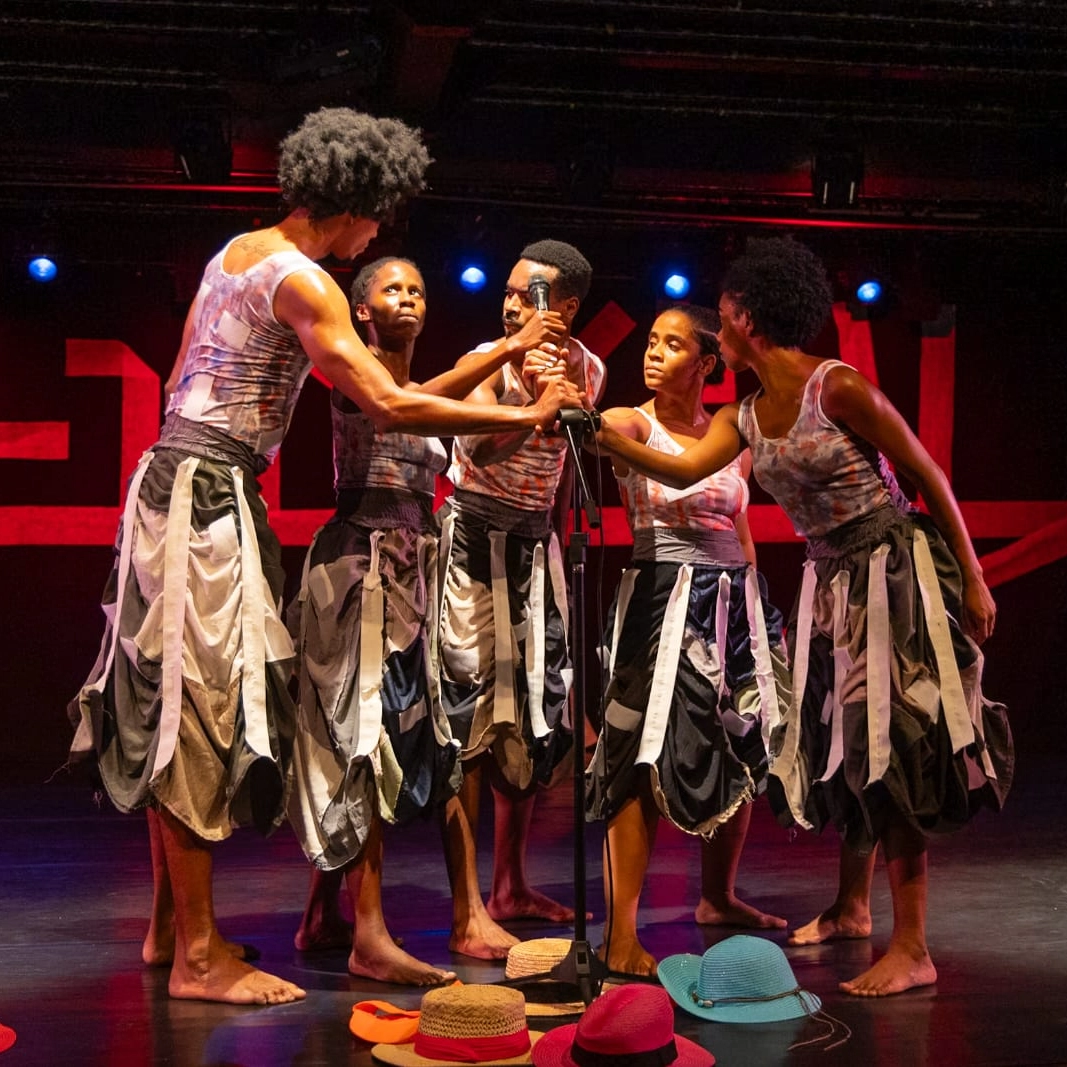 Áttomos Cia. de Dança celebra 25 anos com temporada em Salvador