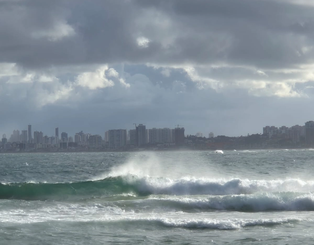 Semana em Salvador terá início chuvoso, com previsão de sol nos próximos dias