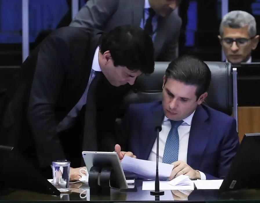 Câmara restabelece voto secreto em PEC da Blindagem