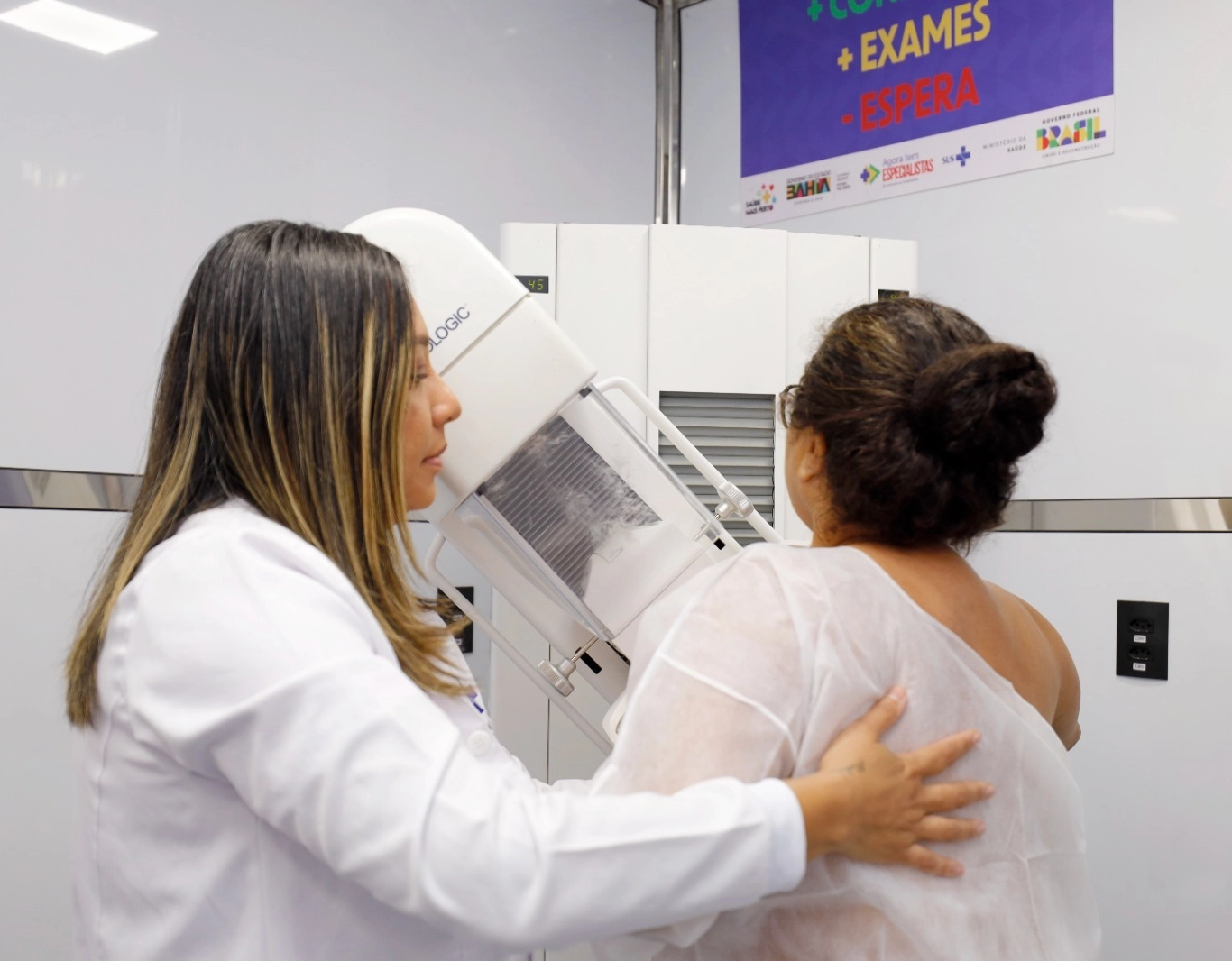 Outubro Rosa: Bahia lança mutirão com 40 mil mamografias na capital e no interior