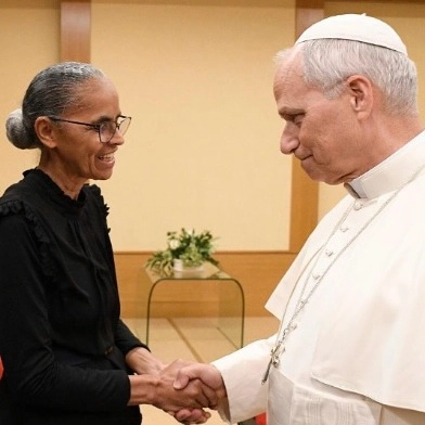 Papa Leão XIV recebe Marina Silva em conferência no Vaticano