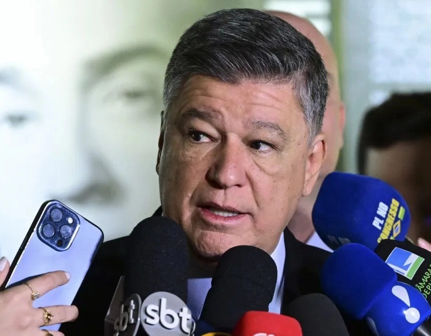 Fux concede habeas corpus a ex-presidente do INSS para ficar em silêncio na CPMI