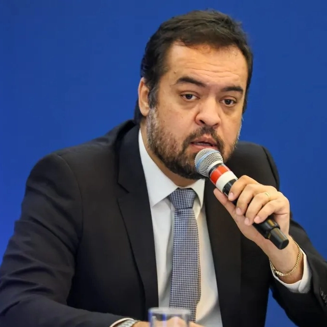 Castro chama operação no Rio de sucesso e diz que únicas vítimas foram policiais mortos