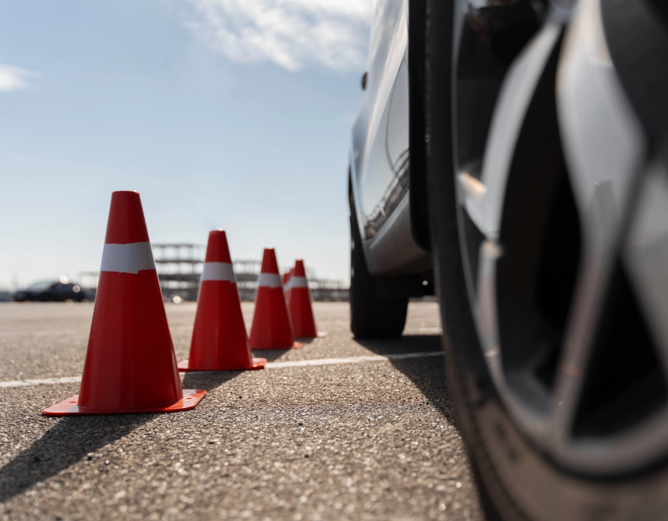 Contran acaba com obrigatoriedade de autoescola e reduz carga horária para obter a CNH