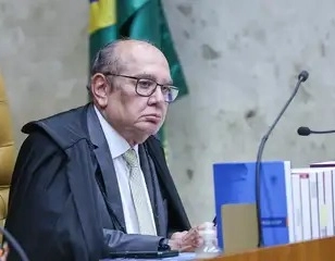 Gilmar Mendes decide que apenas o PGR pode  solicitar impeachment de ministros do STF