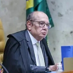 Gilmar Mendes decide que apenas o PGR pode  solicitar impeachment de ministros do STF