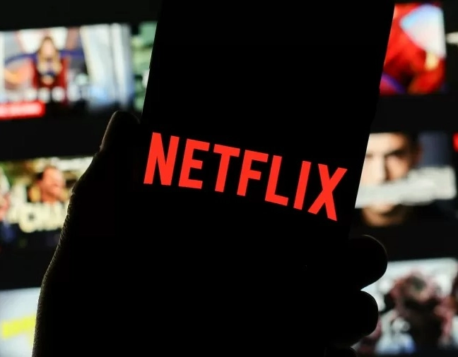 Netflix anuncia acordo para comprar Warner Bros. e HBO