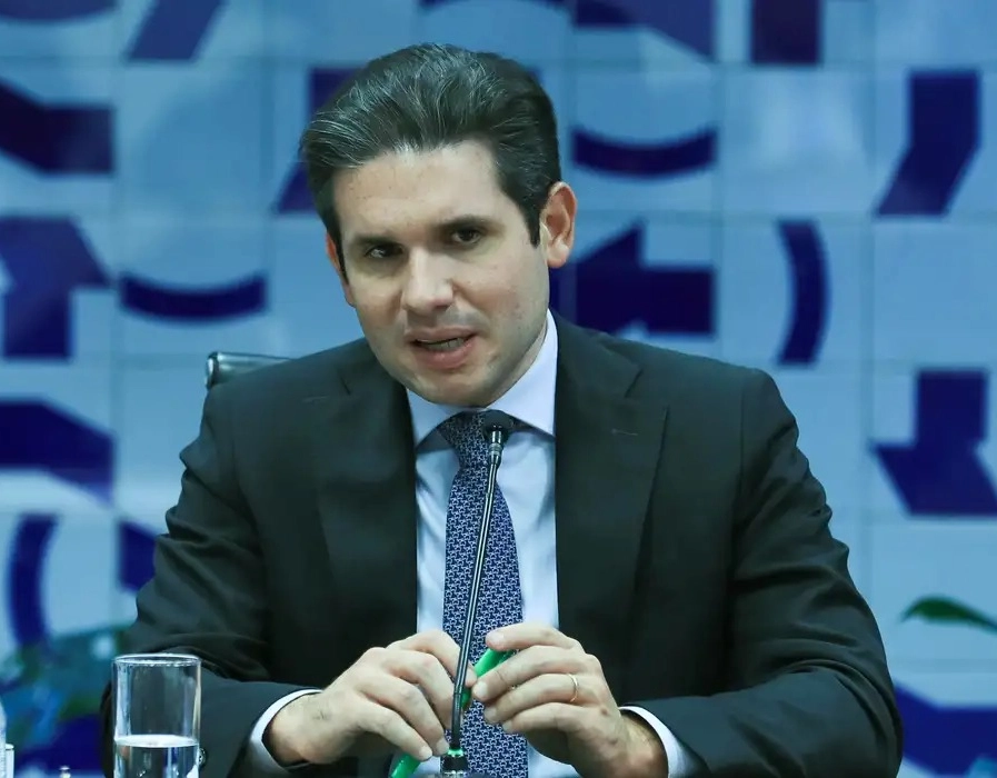 Motta desiste de votar cassação de Ramagem em plenário