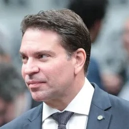 Câmara cancela passaporte diplomático de Alexandre Ramagem após cassação