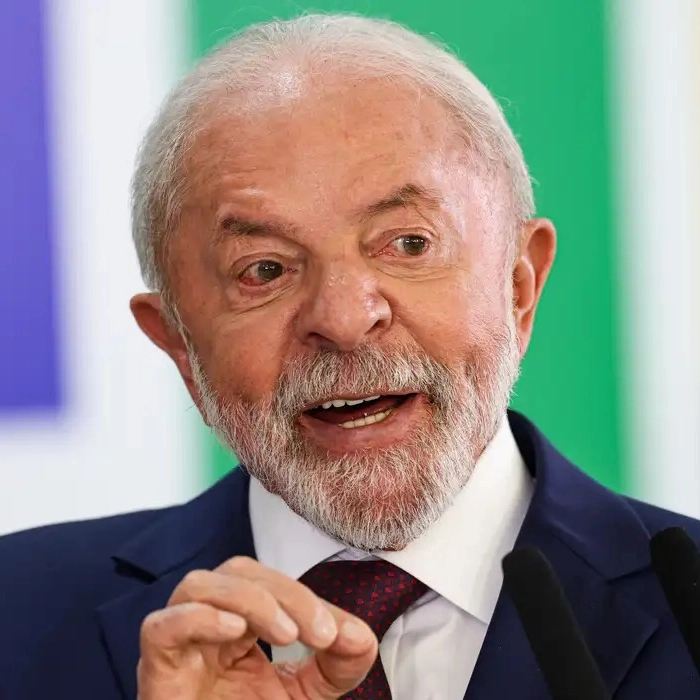 Brasil vai isentar vistos de curta duração para chineses, anuncia Lula