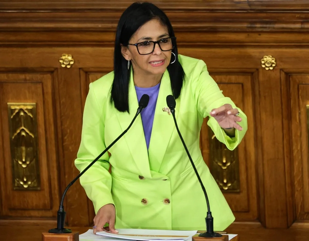 Rodríguez critica ingerência dos EUA e pede união política na Venezuela