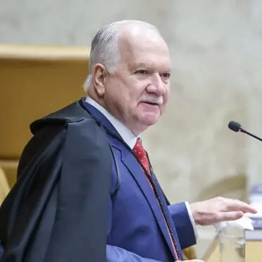 Fachin defende código de conduta no STF e alerta para risco de interferência externa