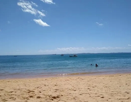 Vai à praia em Salvador? Veja qual é a única liberada para banho