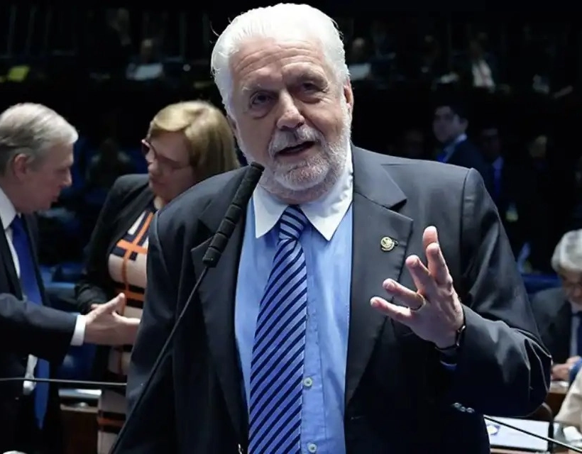 Jaques Wagner defende a manutenção da atual chapa baiana e minimiza disputas ao Senado