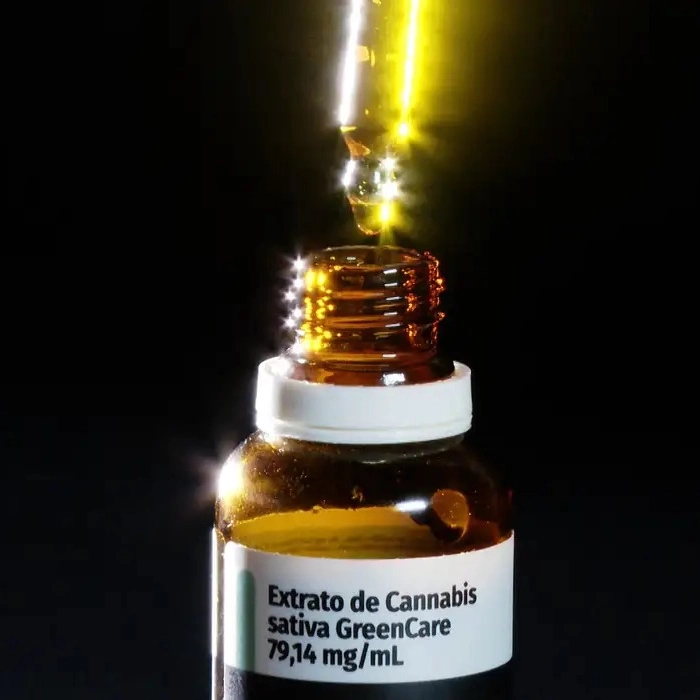 Anvisa amplia uso medicinal da cannabis e autoriza cultivo e venda em farmácias