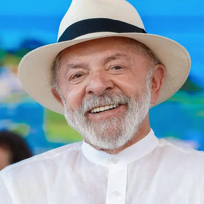 Presidente Lula faz cirurgia e recebe alta hospitalar