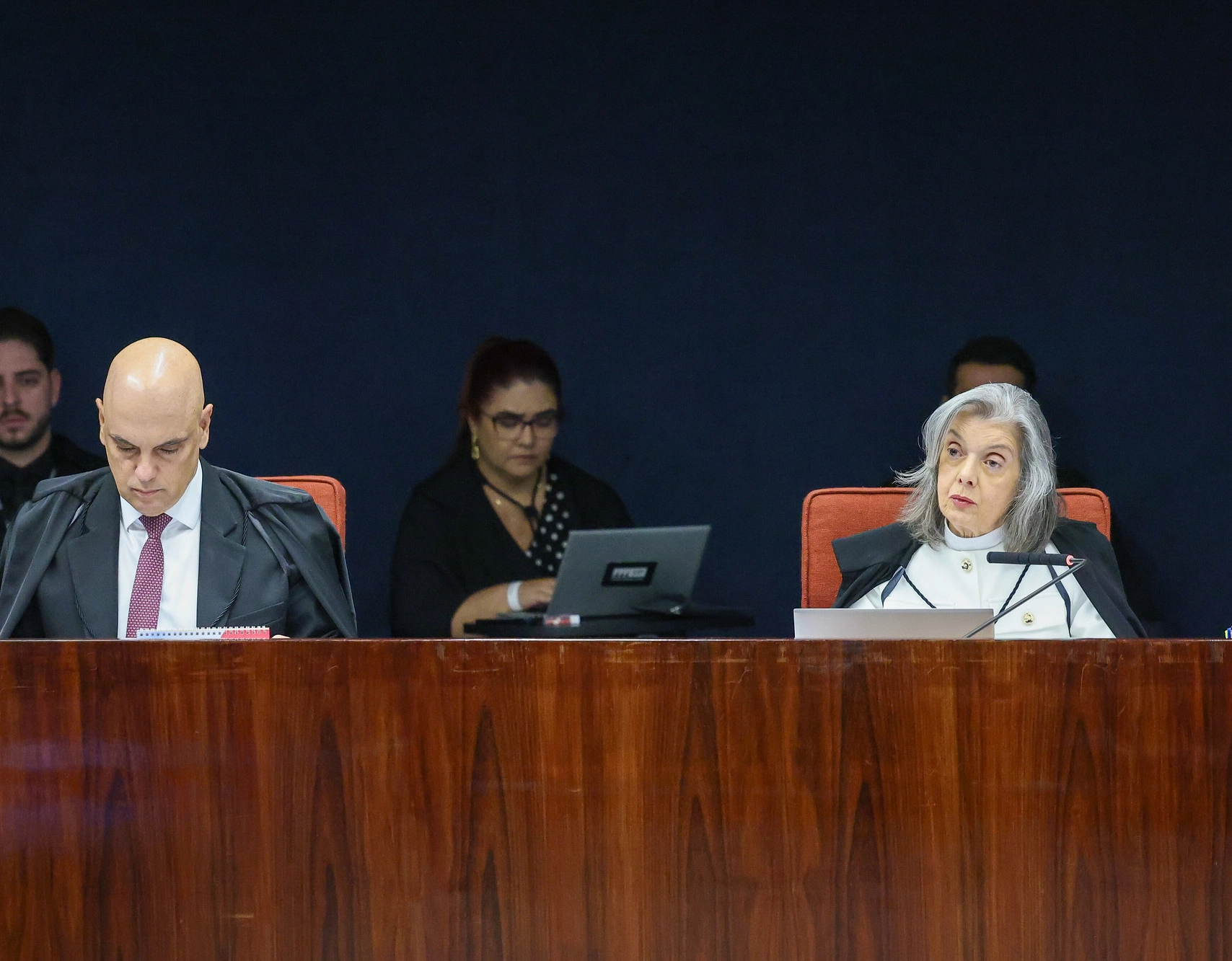 Com voto de Cármen Lúcia, STF alcança maioria contra Bolsonaro na trama golpista
