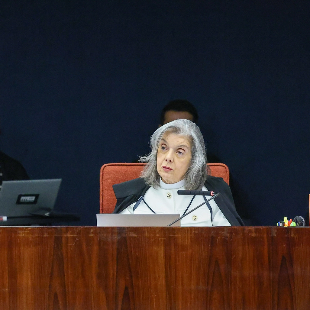 Com voto de Cármen Lúcia, STF alcança maioria contra Bolsonaro na trama golpista