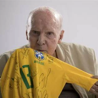 Zagallo morre de falência múltipla dos órgãos