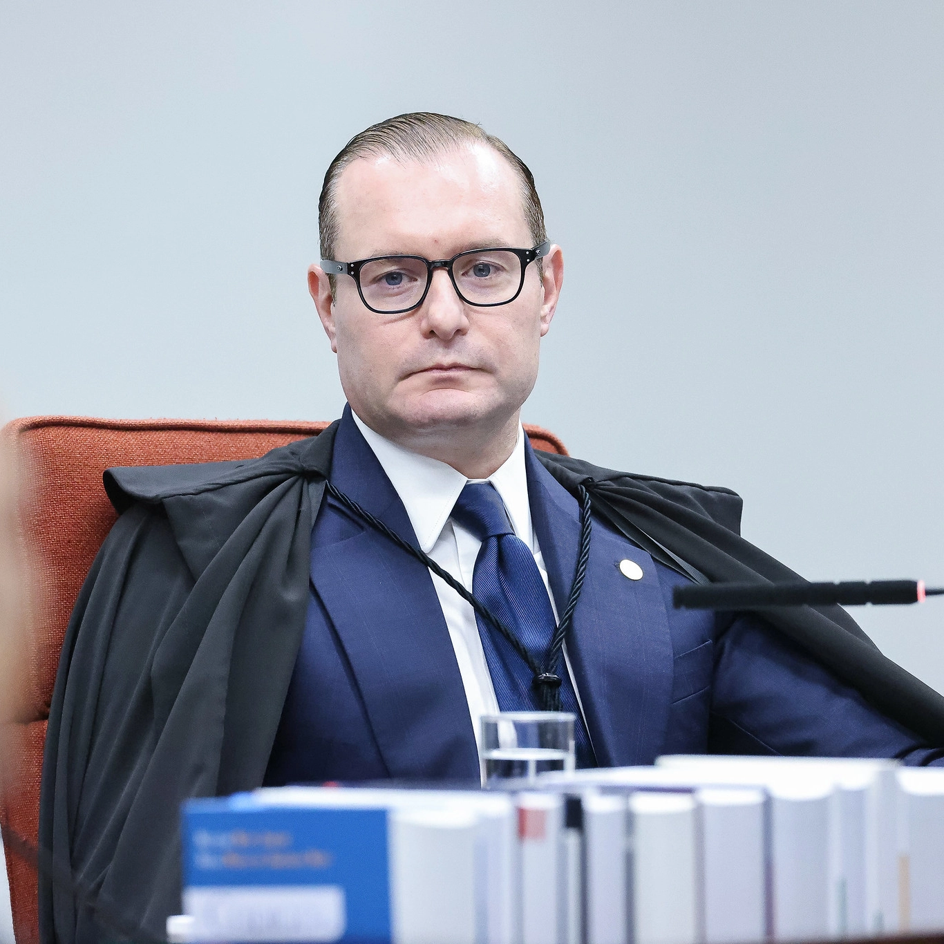 Voto de Cristiano Zanin firma placar de 4x1 contra Bolsonaro no STF